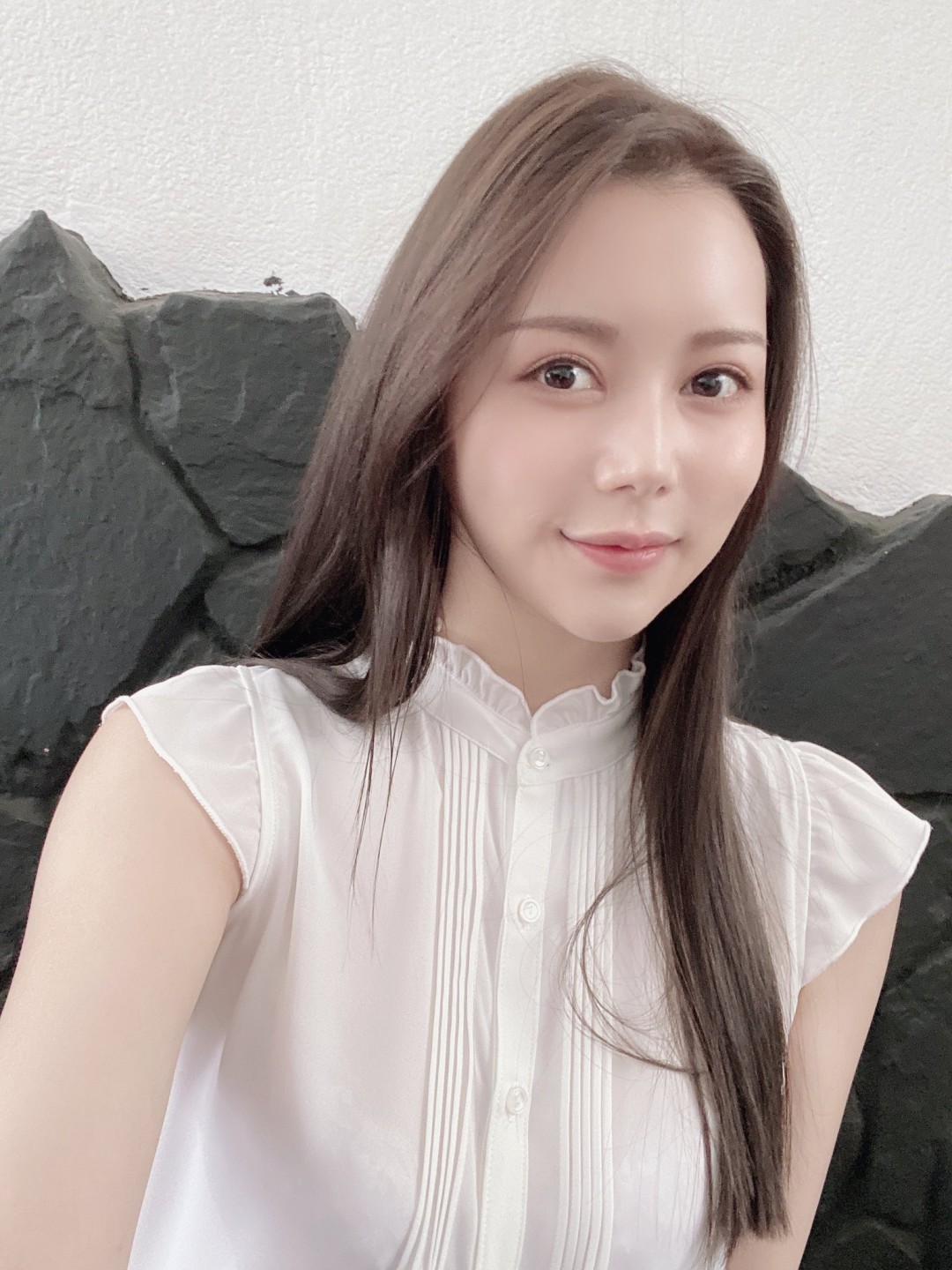 白峰ミウ (白峰美羽,Shiromine Miu)人物百科资料及影视作品 影迷之家